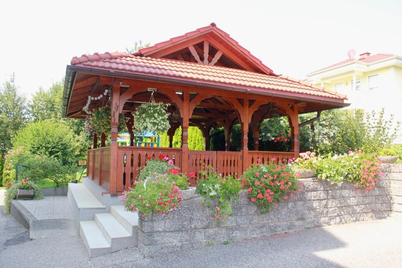 Hotel Alex Sankt Kanzian am Klopeiner See Екстер'єр фото